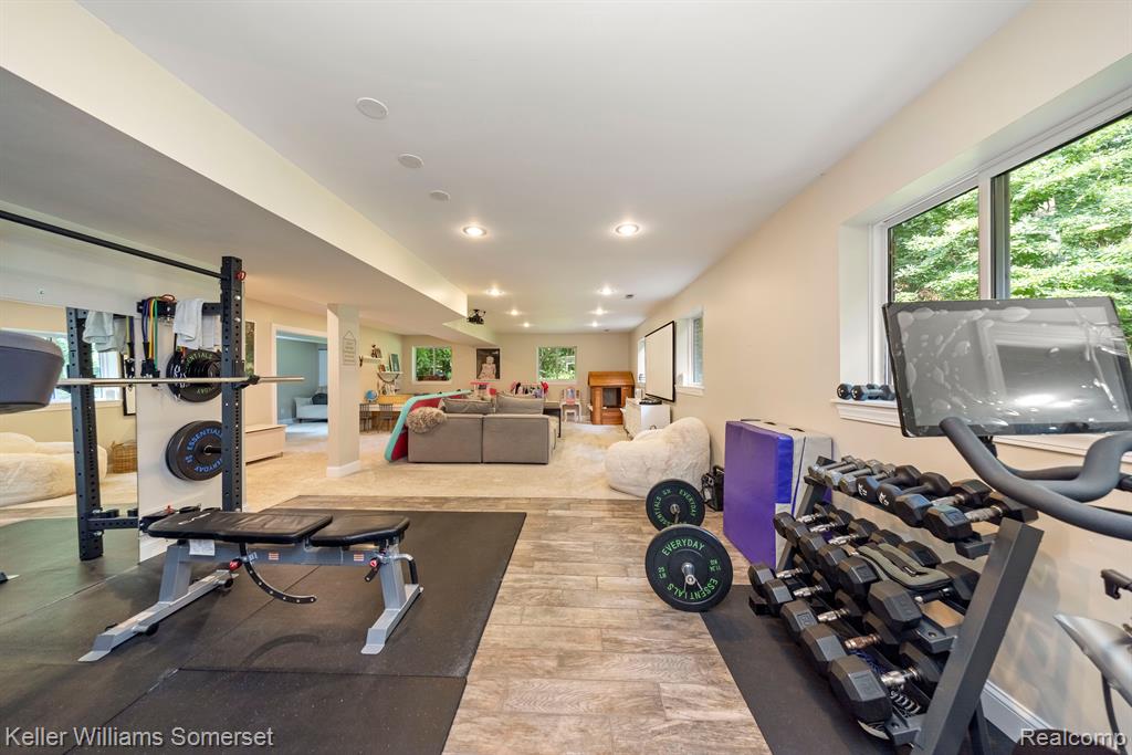 9732 FOREST RIDGE Drive, Clarkston, MI 48348 — Photo 31