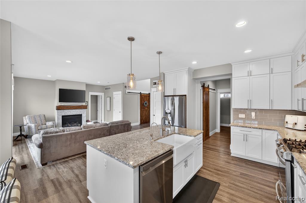 5360 Stone Garden Drive, Howell, MI 48843 — Photo 10