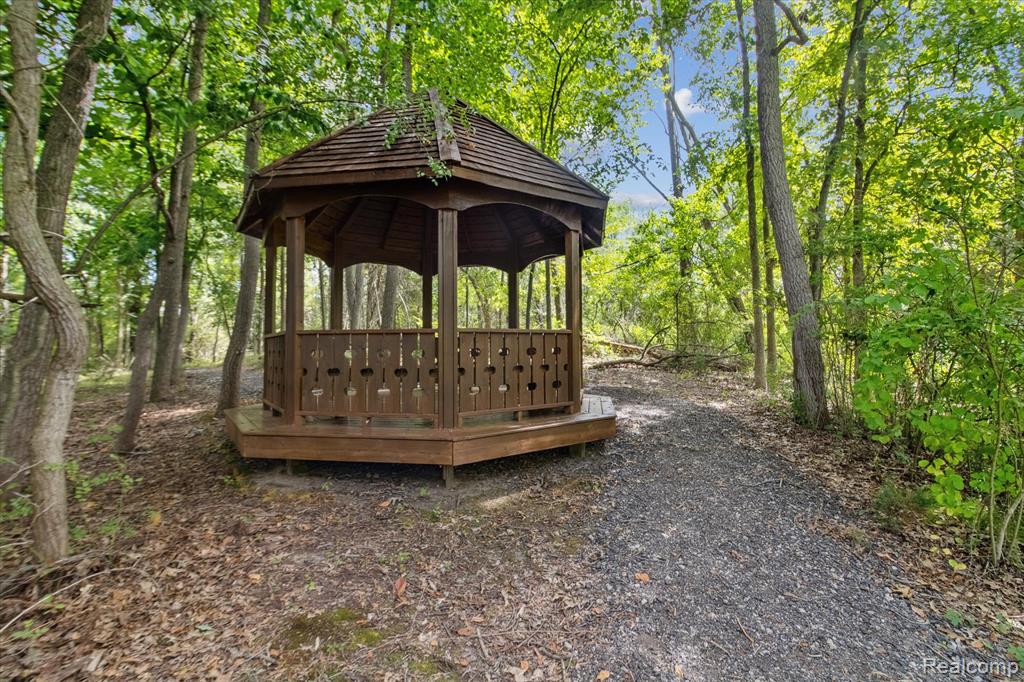 935 Mildred J Court, Brighton, MI 48116 — Photo 49