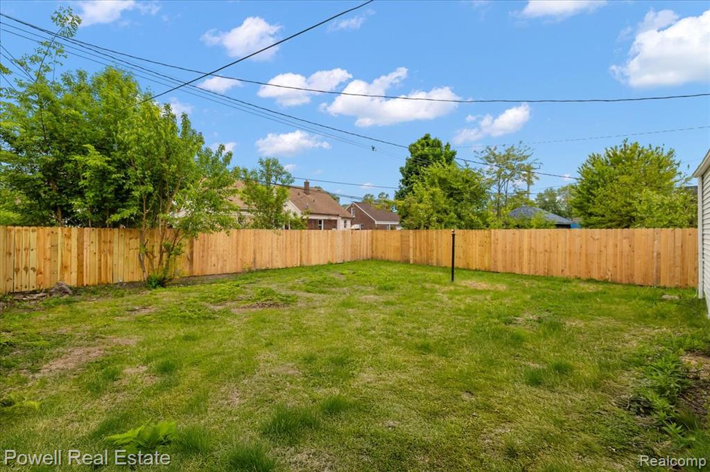269 NEWPORT Street, Detroit, MI 48215 — Photo 5