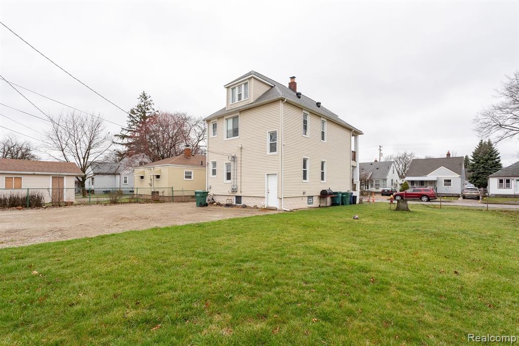 880 WHITE Avenue, Lincoln Park, MI 48146 — Photo 9