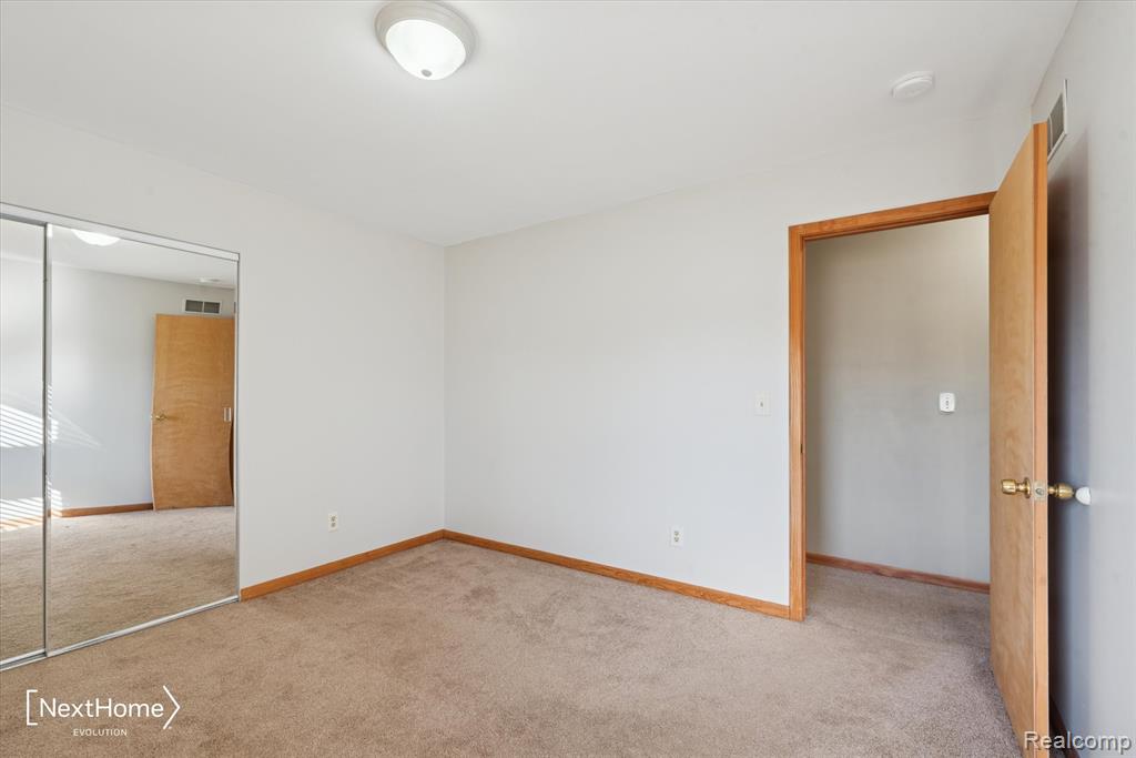 7010 Oakville Waltz Road, Sumpter, MI 48117 — Photo 26