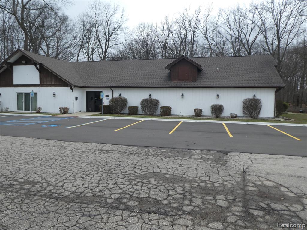 7482 Woodview Street, 4, Westland, MI — Photo 26