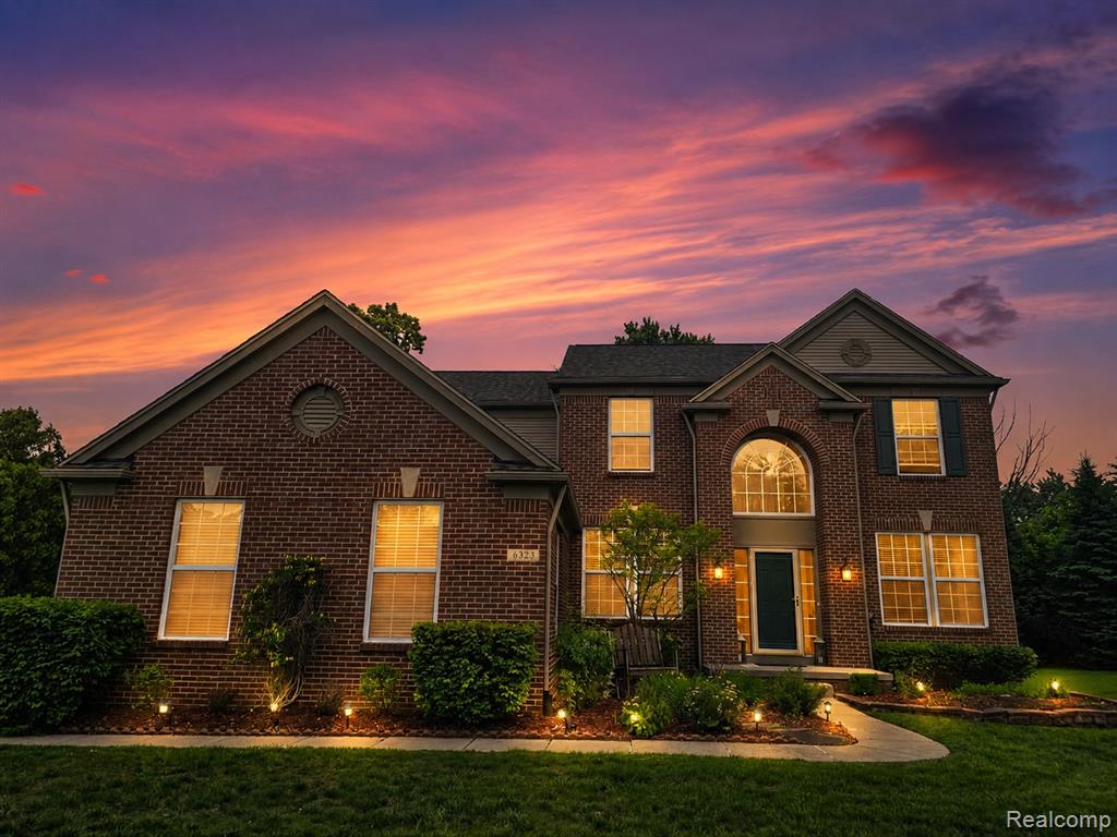 6323 Moonstone Drive, Grand Blanc, MI 48439