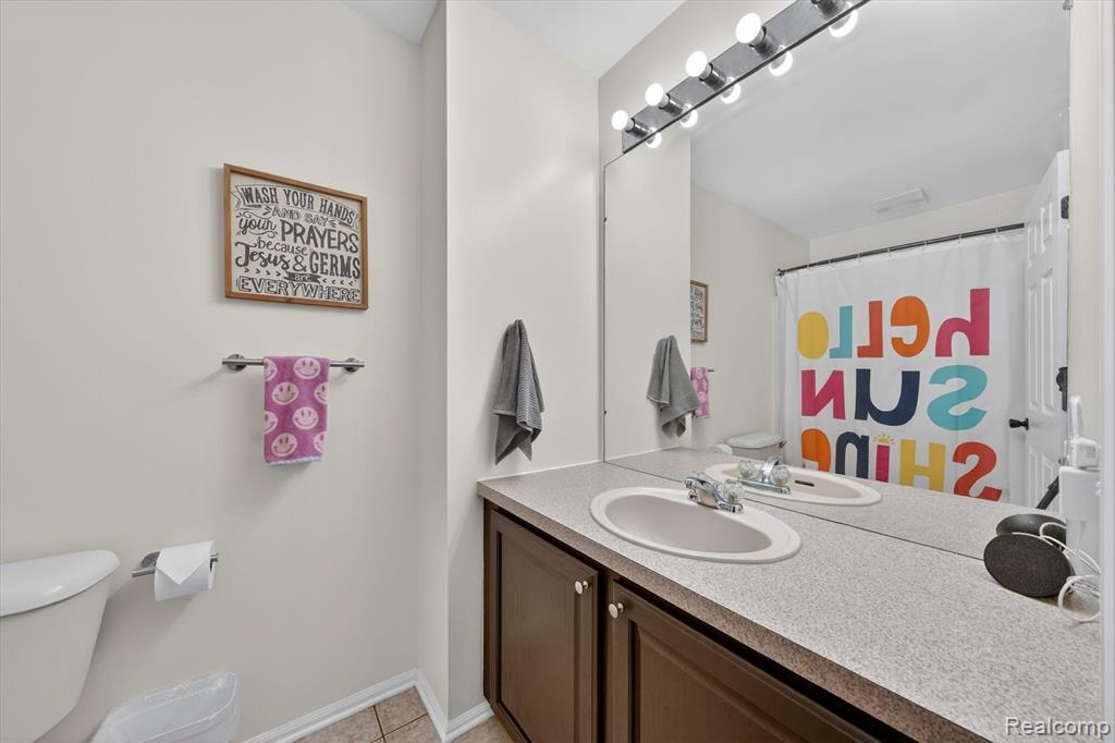 27735 E Mockingbird Drive, Flat Rock, MI 48134 — Photo 27