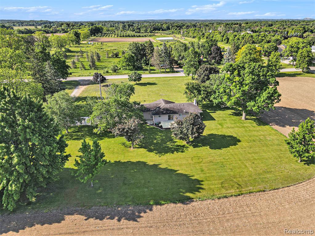 12105 Hegel Road, Goodrich Vlg, MI — Photo 26
