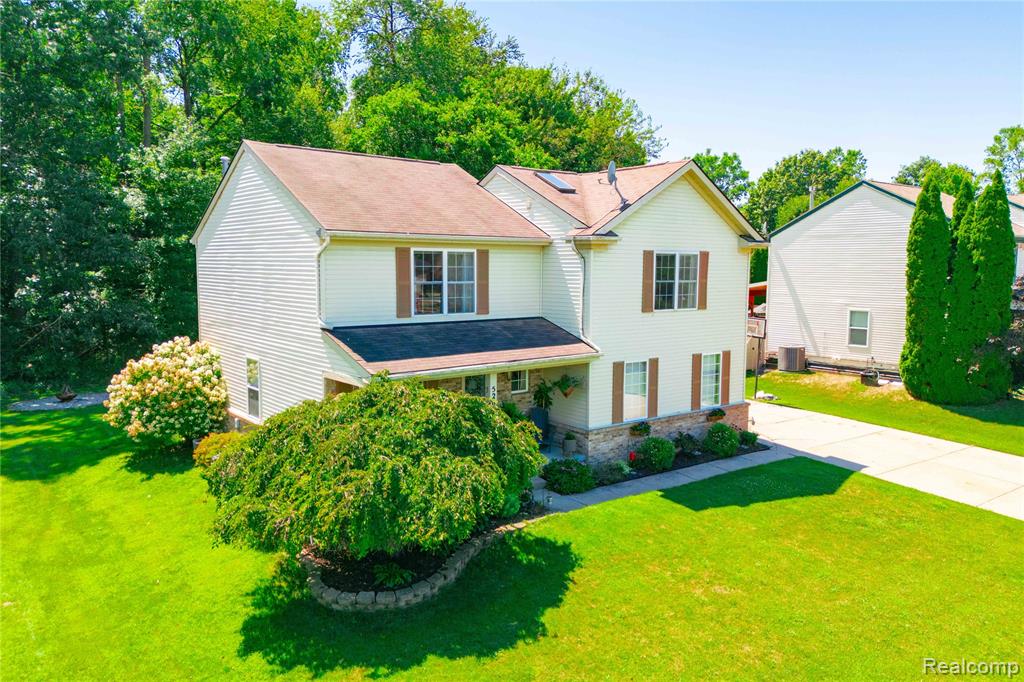 52657 Huntley Avenue, New Baltimore, MI 48047 — Photo 2