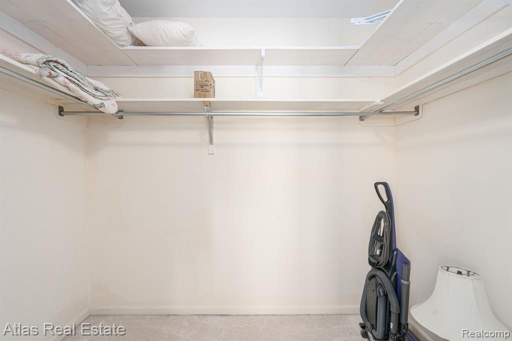 10235 Park Drive, Goodrich Vlg, MI — Photo 30