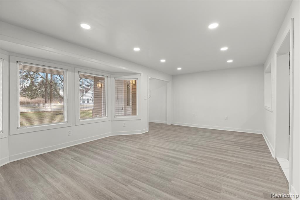 36850 Perry Street, Romulus, MI 48174 — Photo 11