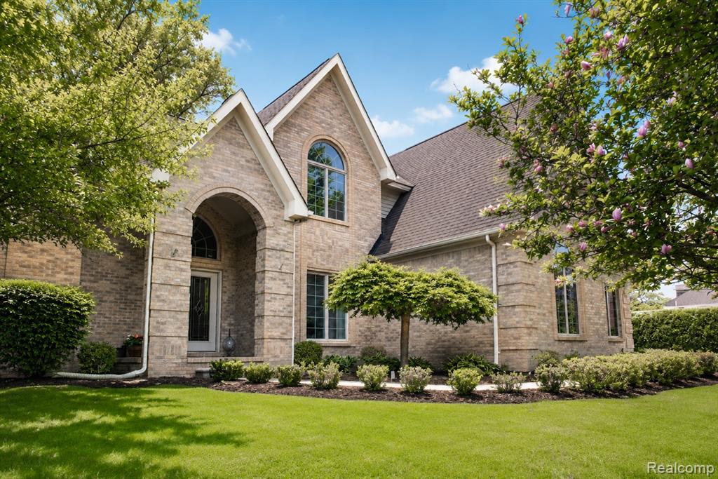 9194 Orion Drive, Brighton, MI 48114 — front exterior