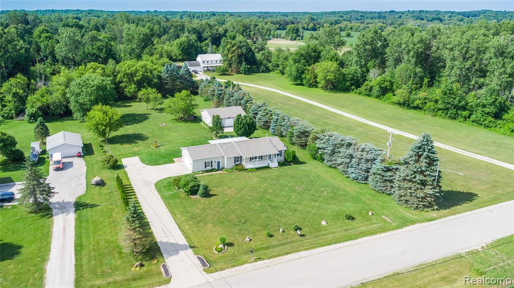 9600 Hamill Road, Otisville, MI 48463