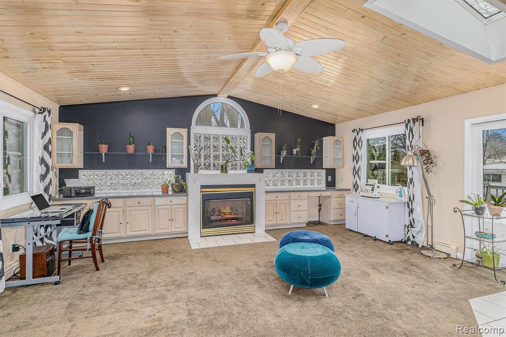 4354 CARRIE Street, Burton, MI 48509 — Photo 6