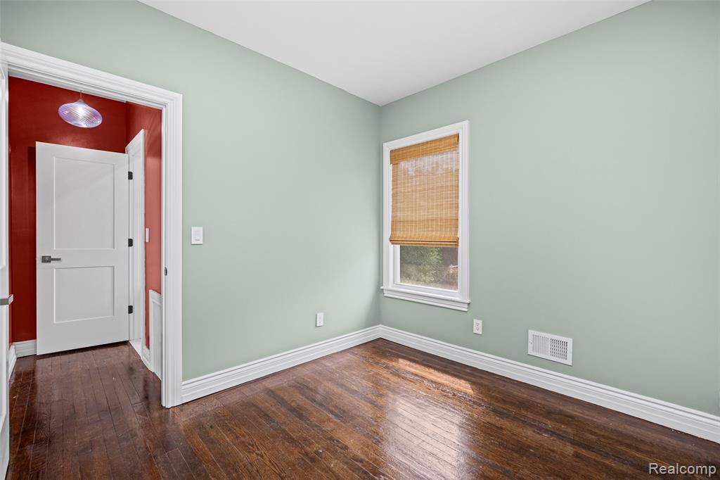 3498 Townsend Street, Detroit, MI 48214 — Photo 24