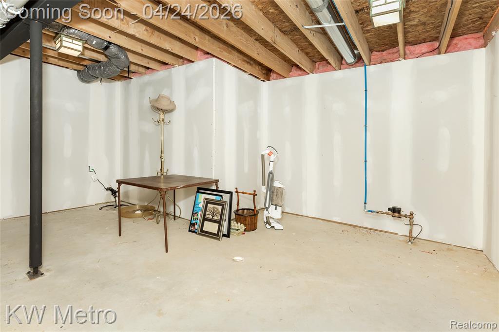 1398 Mallard Drive, Burton, MI 48509 — Photo 32