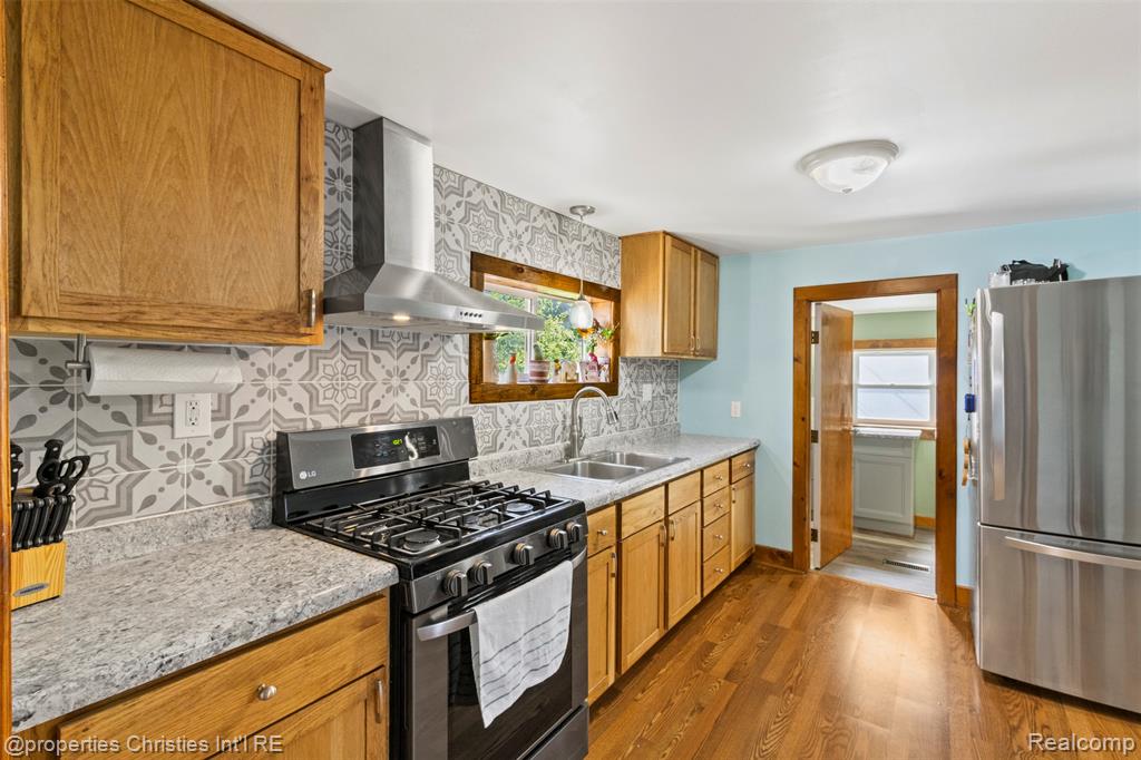 128 N Mary Street, Marine, MI — Photo 10