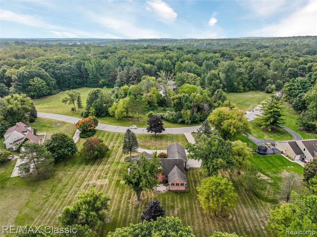 4150 Heatherwood Drive, Commerce Twp, MI 48382 — Photo 45