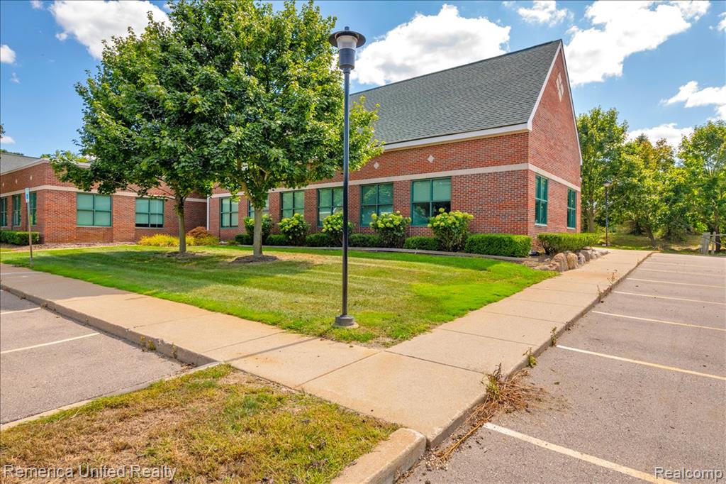 1050 Corporate Office Drive, Milford, MI 48381 — Photo 38