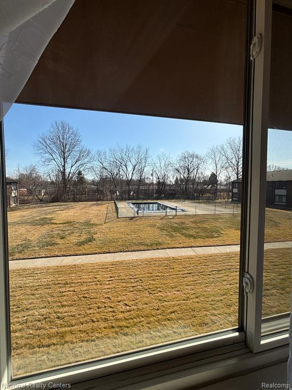 4961 E 10 MILE Road, 8, Warren, MI 48091 — Photo 8