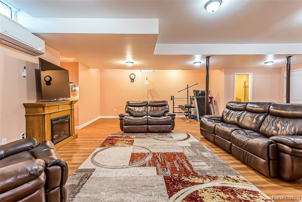 61121 Kocher Drive, South Lyon, MI 48178 — Photo 40