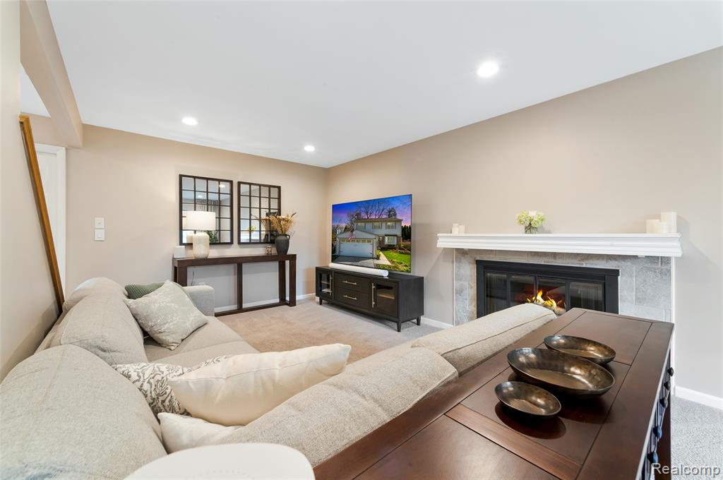 44453 Albert Drive, Plymouth, MI 48170 — Photo 28