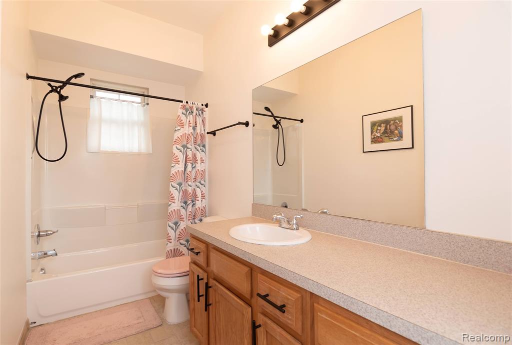 616 Superior Boulevard, Wyandotte, MI 48192 — Photo 28