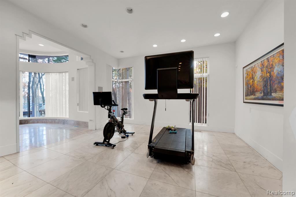 1744 Heron Ridge Drive, Bloomfield Hills, MI, 48302