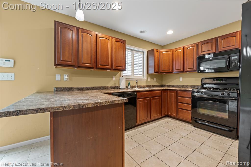 729 Oak Street, Port Huron, MI 48060 — Photo 6