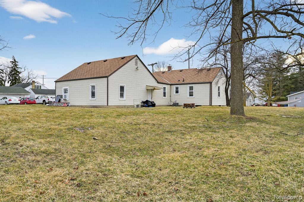 200 N River Road, Saginaw, MI 48609 — Photo 44