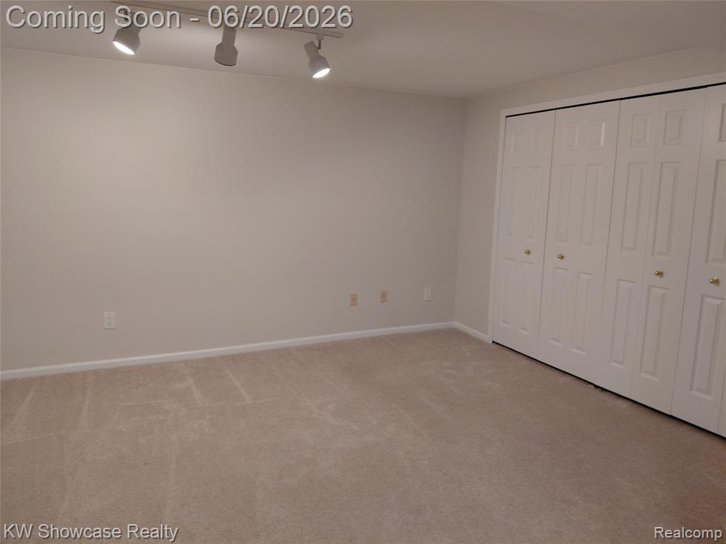 7368 Meadowridge Drive, West Bloomfield, MI — Photo 13
