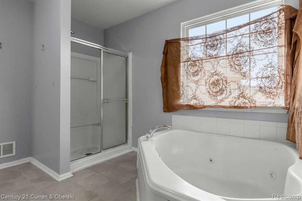 3880 BRIGHTON Lane, Canton, MI 48188 — Photo 31