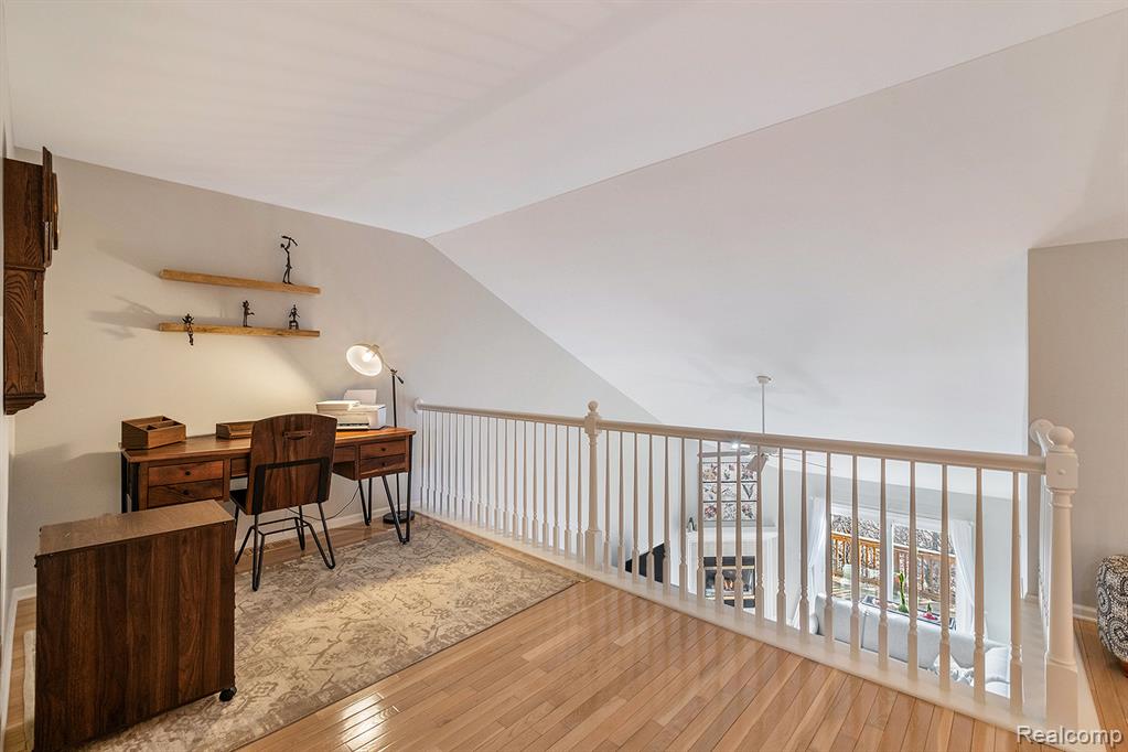 620 Shoreline Drive, Fenton, MI 48430 — Photo 11
