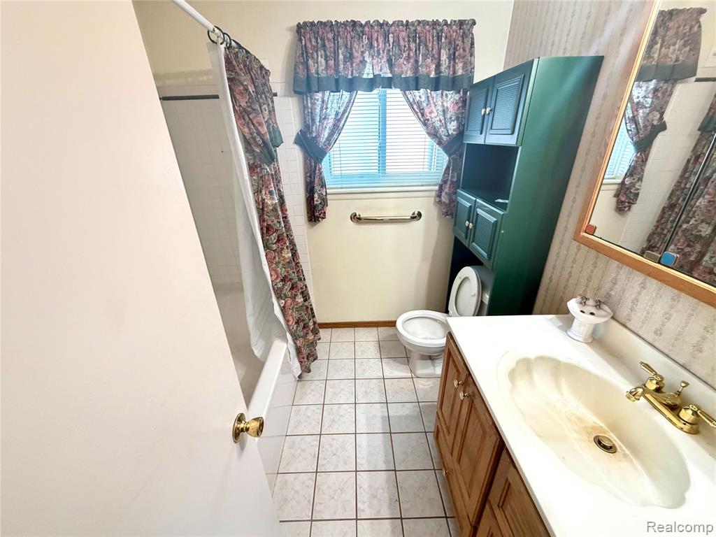 29265 Van Laan Drive, Warren, MI 48092 — Photo 14