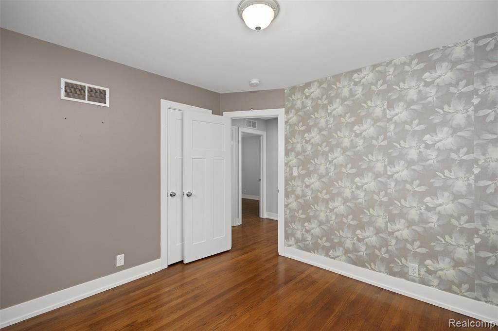 622 N Wilson Avenue, Royal Oak, MI 48067 — Photo 10
