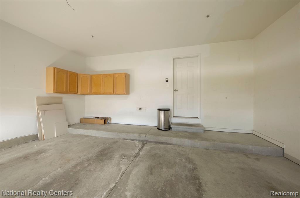 14104 ADRI Circle, Walled Lake, MI 48390 — Photo 25