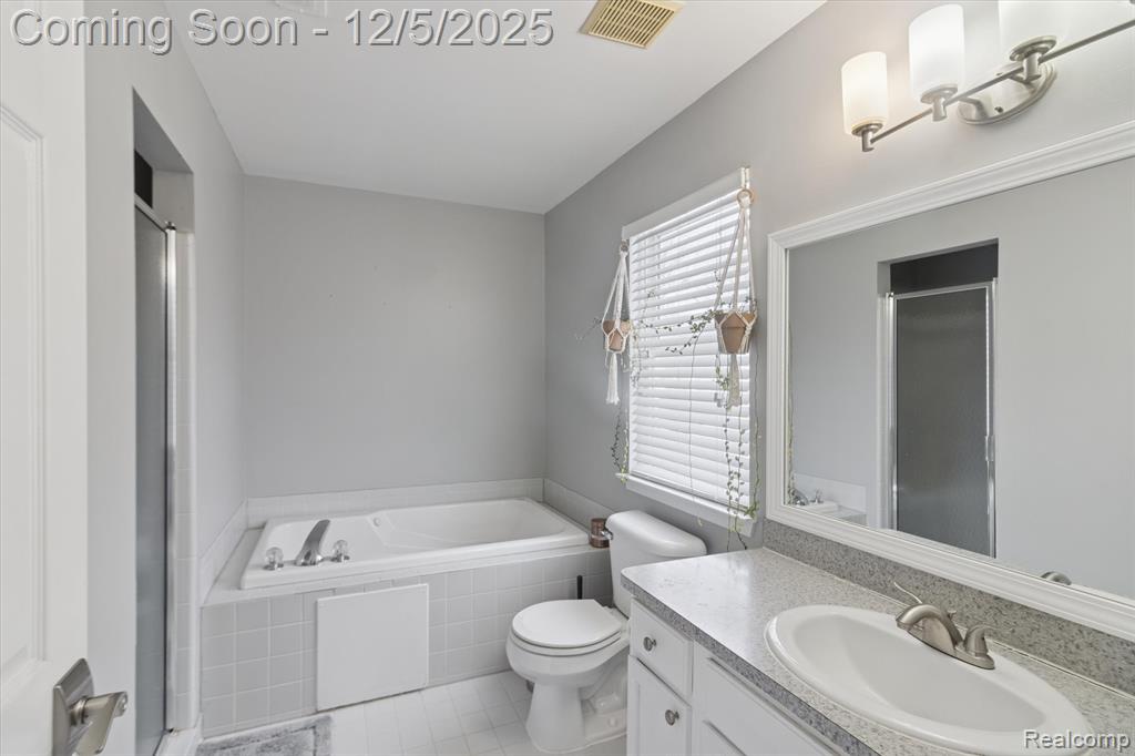41512 Pheasant Creek Drive, Canton, MI 48188 — Photo 23
