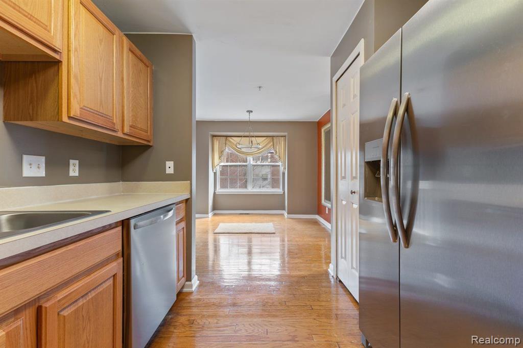 17036 FARMINGTON Road, Livonia, MI 48154 — Photo 16
