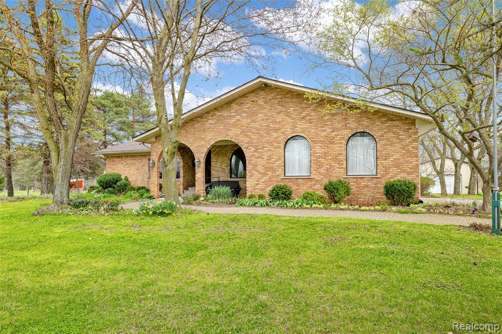 4425 Bethuy Road, Casco, MI 48064 — Photo 11