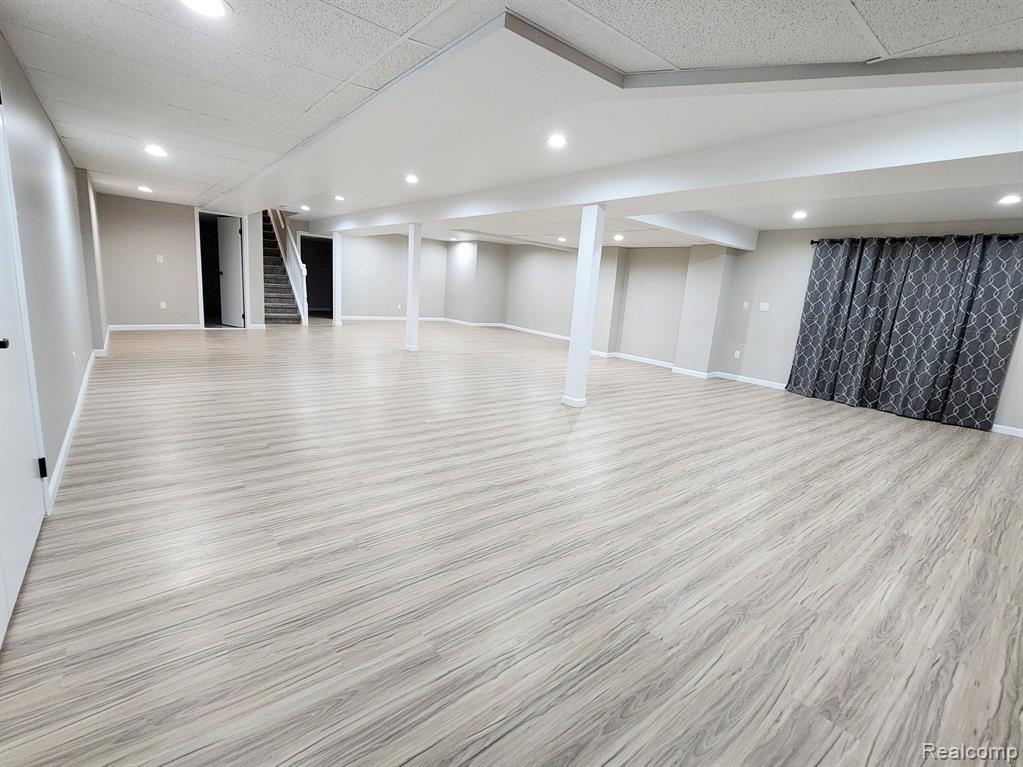915 STANFORD Circle, Rochester Hills, MI 48309 — Photo 18