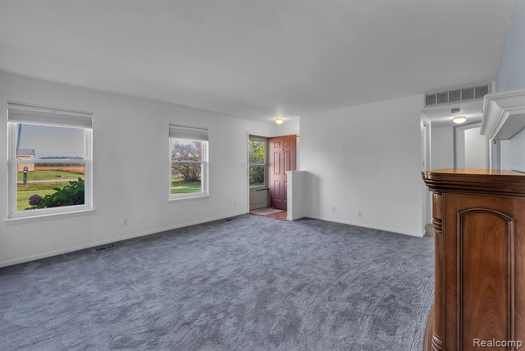 578 Newport Road, Carleton, MI 48117 — Photo 12