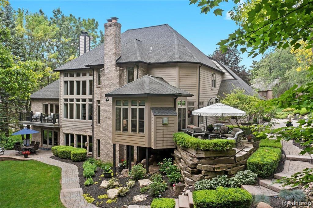 6246 Windemere Point, Brighton, MI 48116 — Photo 2