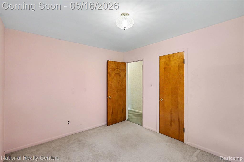5850 Eldridge Drive, Waterford, MI 48327 — Photo 17