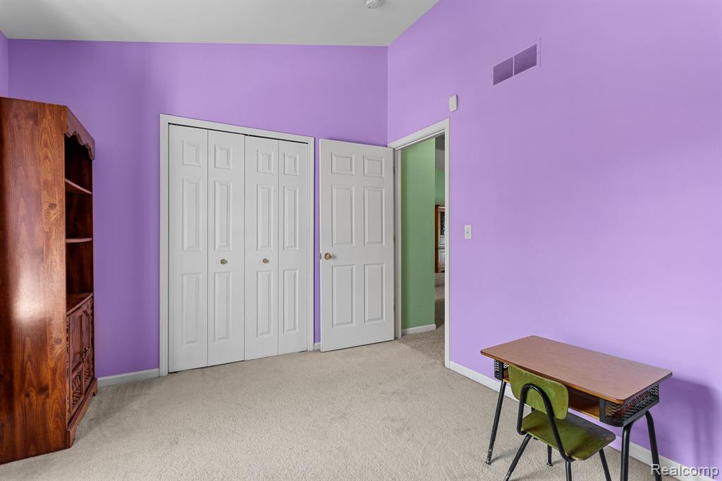 22783 WOODCREEK Drive, Taylor, MI 48180 — Photo 35