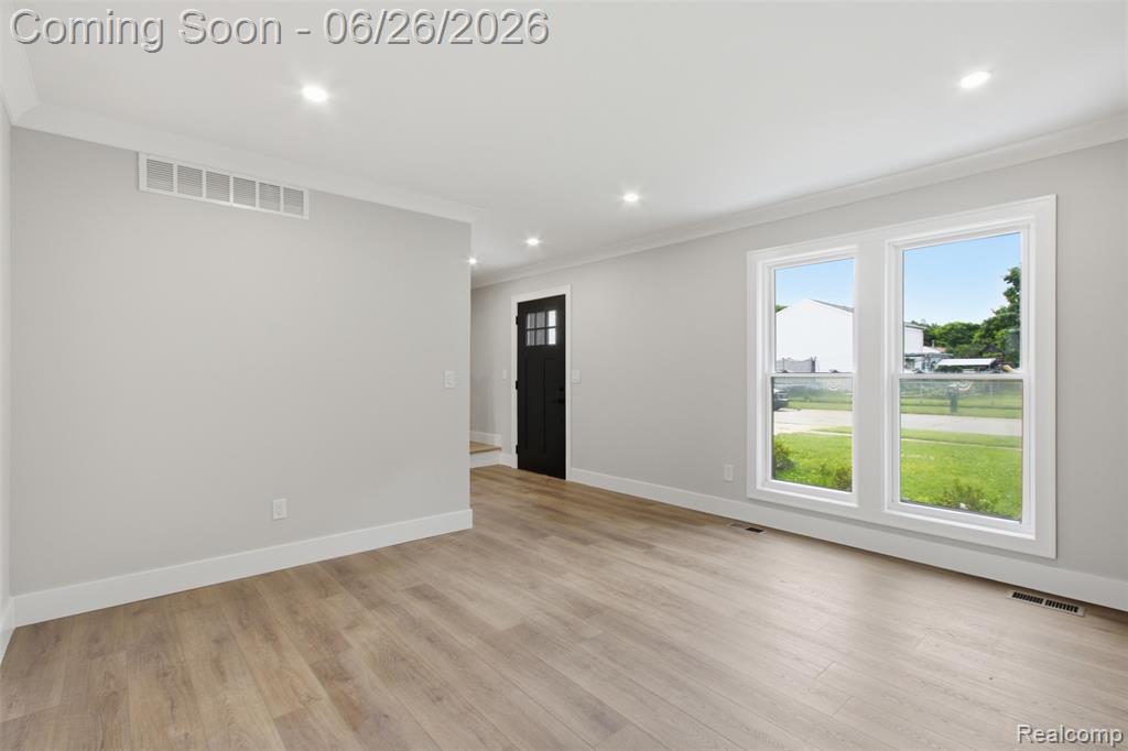 54319 Bradshaw Drive, New Baltimore, MI 48047 — Photo 6