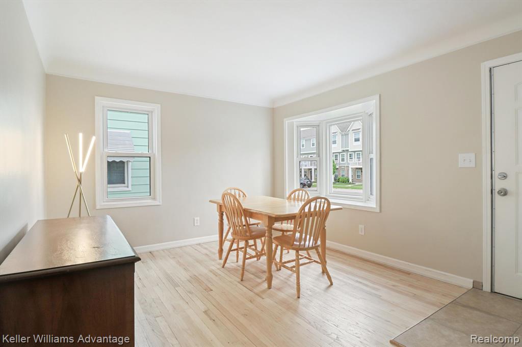 434 E WOODWARD HEIGHTS Boulevard, Hazel Park, MI 48030 — Photo 8