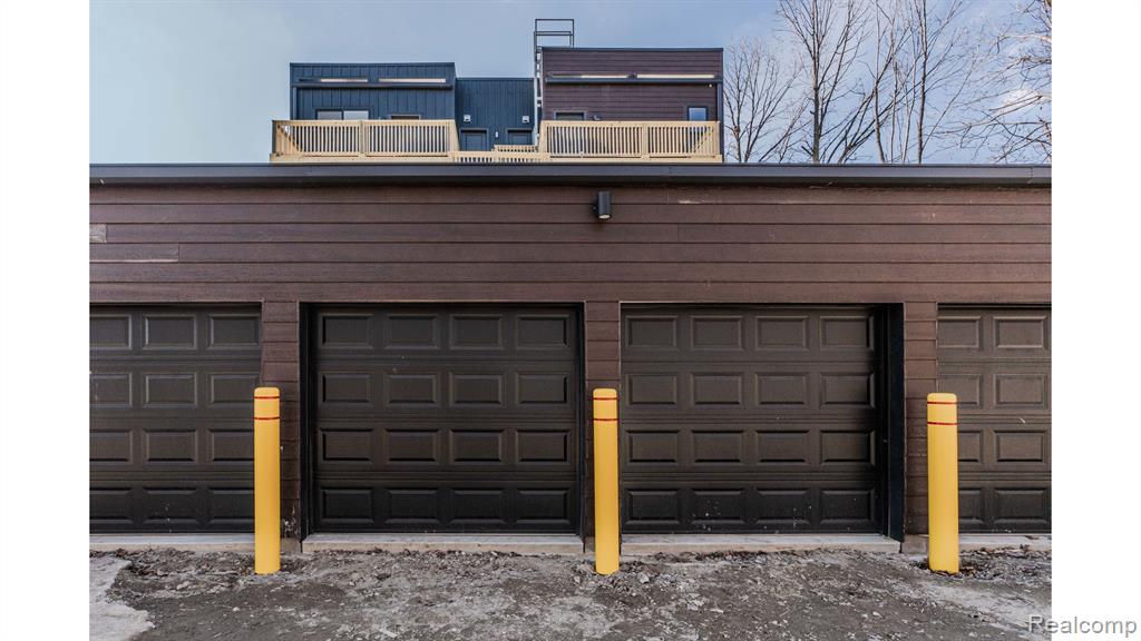 4130 TRUMBULL Street - Photo 2