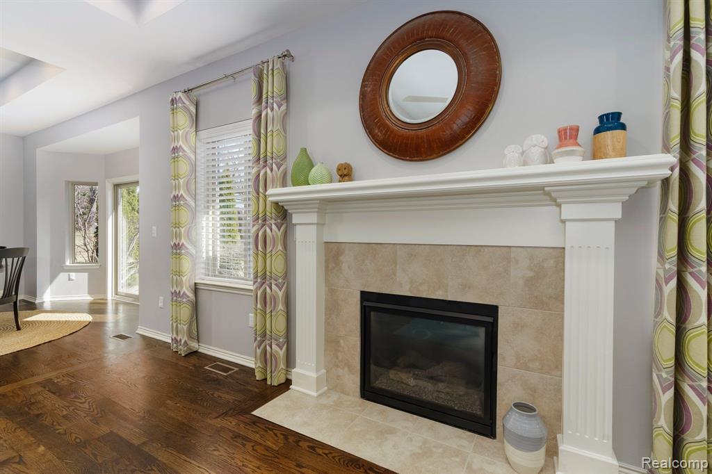 51112 MERRY Lane, Shelby Twp, MI 48316 — Photo 16