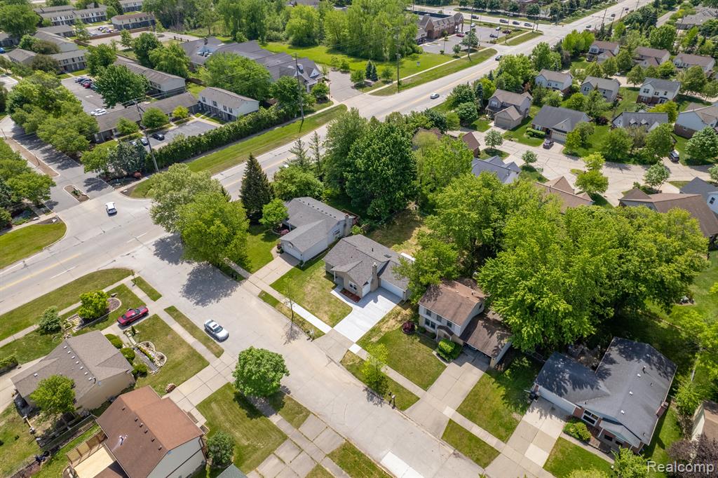 41441 Cumberland Drive, Canton, MI 48188 — Photo 37