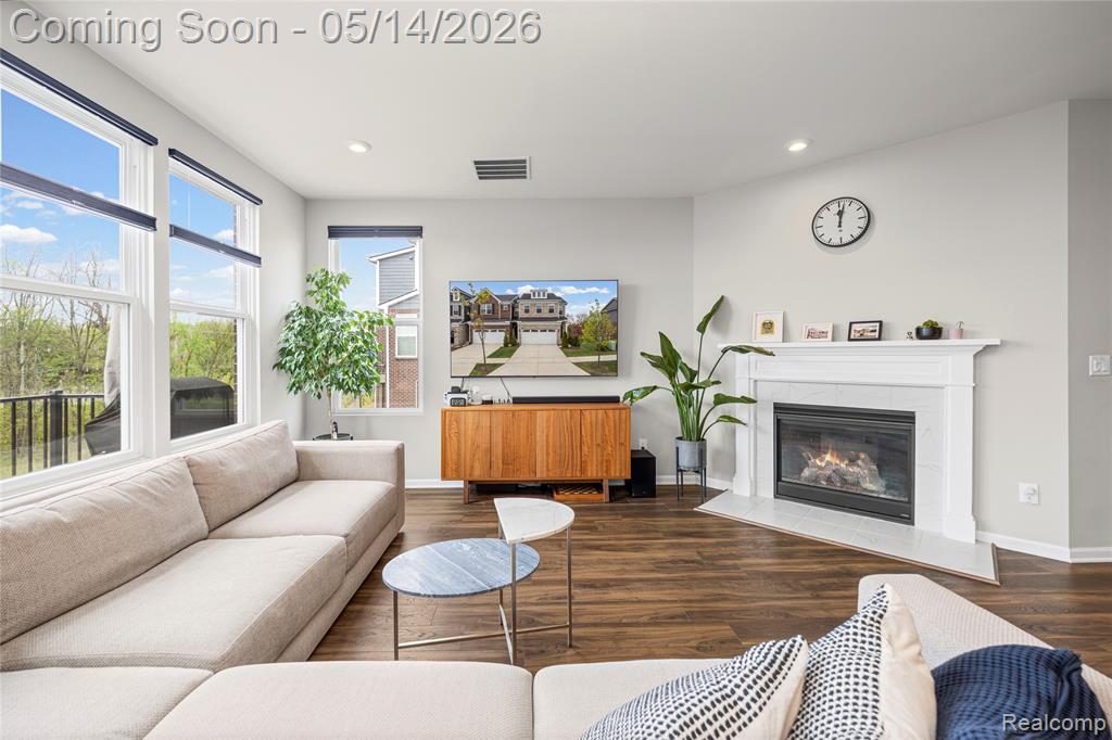 43235 Heron Drive, Novi, MI — Photo 3