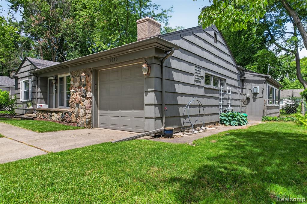 15690 Birwood Avenue, Beverly Hills, MI 48025 — Photo 28