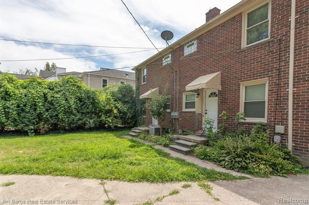 902 Neff Right Unit, Grosse Pointe, MI 48230 — Photo 13